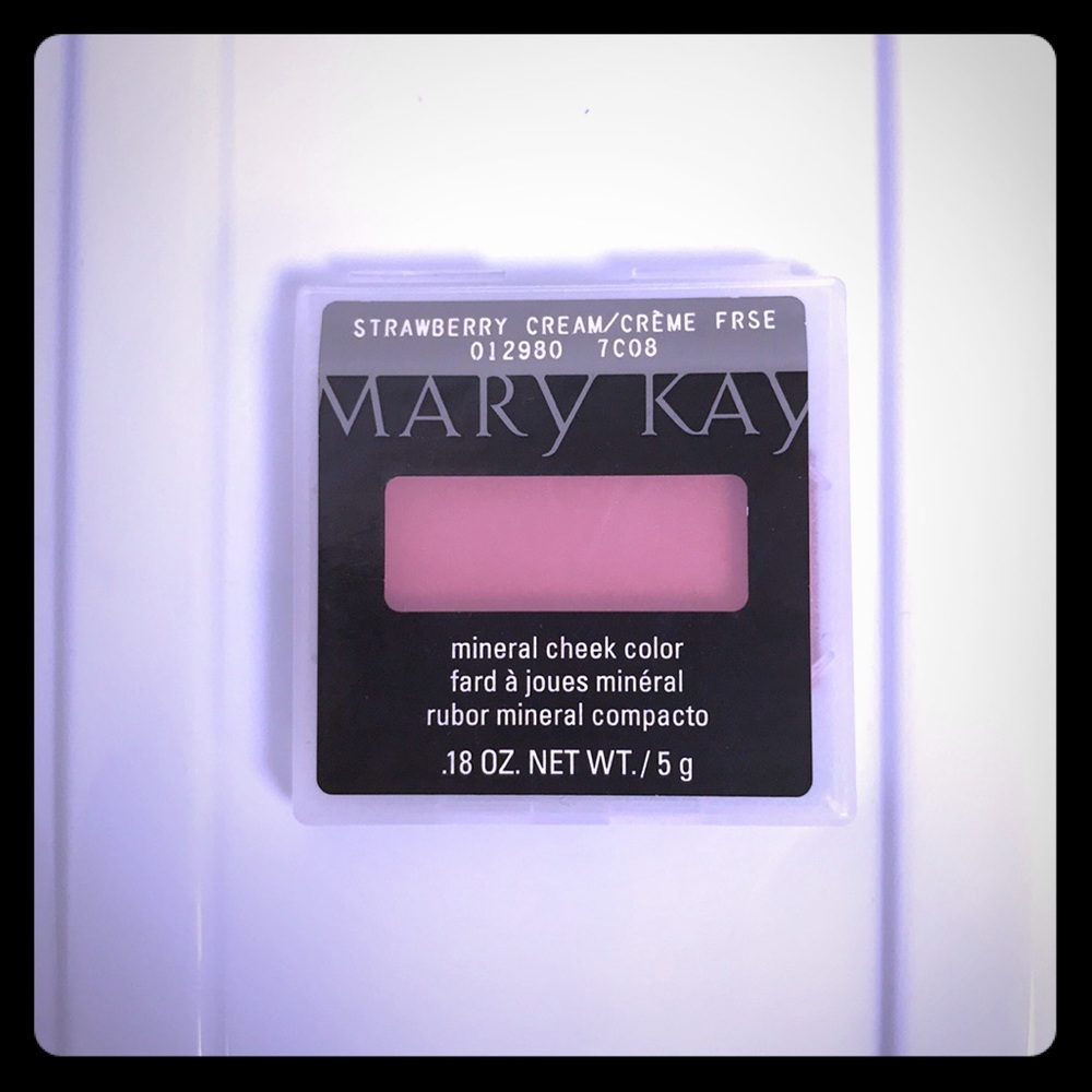 Mary Kay Mineral Cheek Color-Strawberry Cream 💕